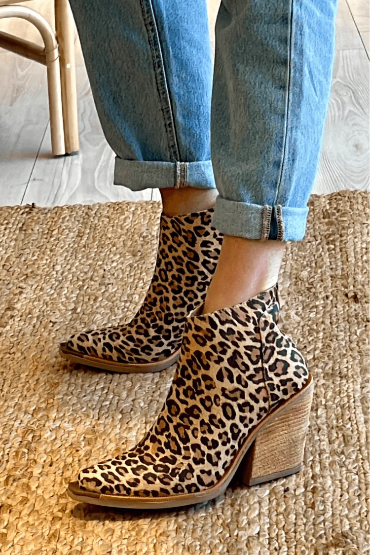 Eliana™ | Pointed Cowboy Boots - Image 3