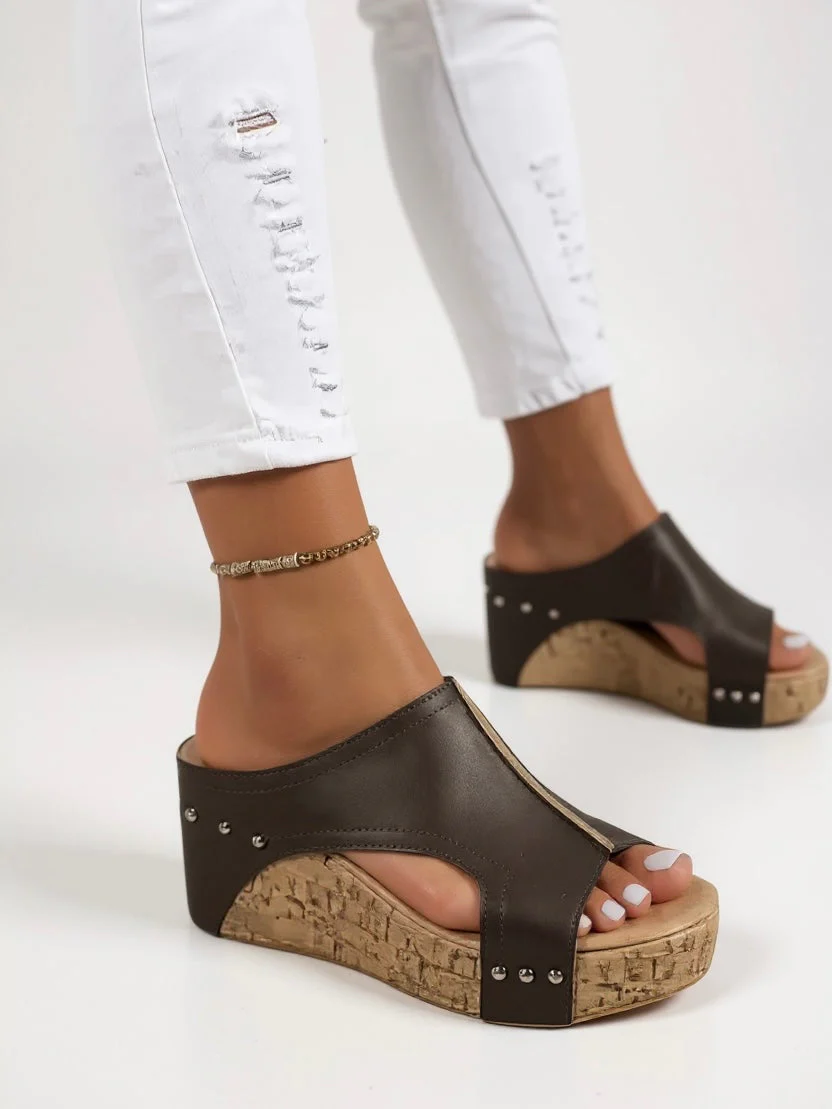 Magnolia | Women's Cushioned Wedge Sandals - Image 3
