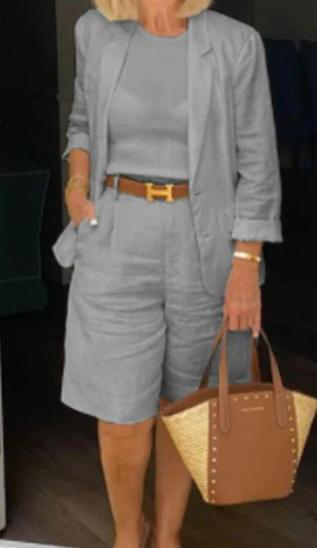 Reagan | Women's Blazer & Bermuda Shorts Two-Piece Suit Set - Image 6