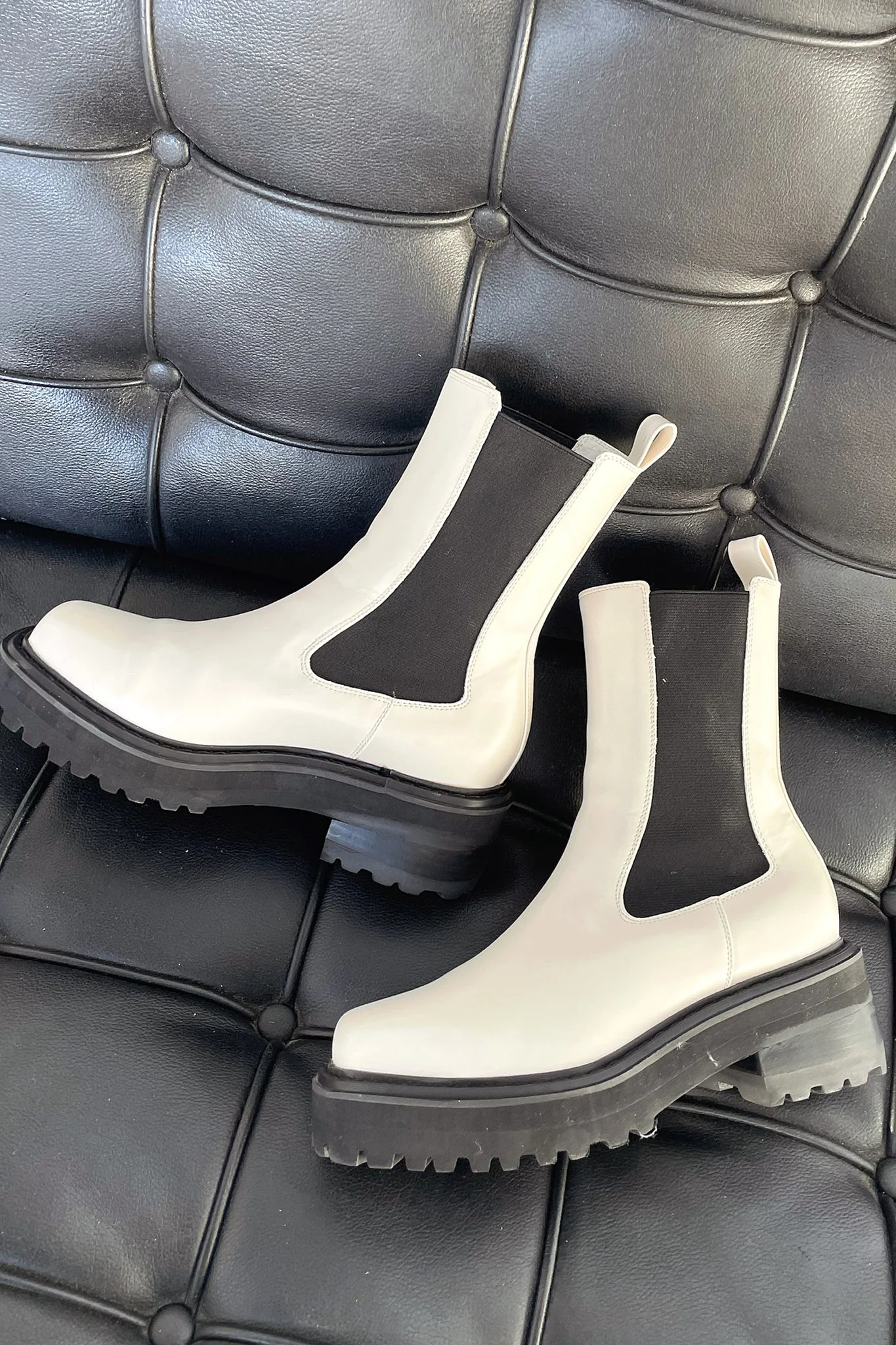 Robyn™ | Women's Two-Tone Ankle Boots - Image 3