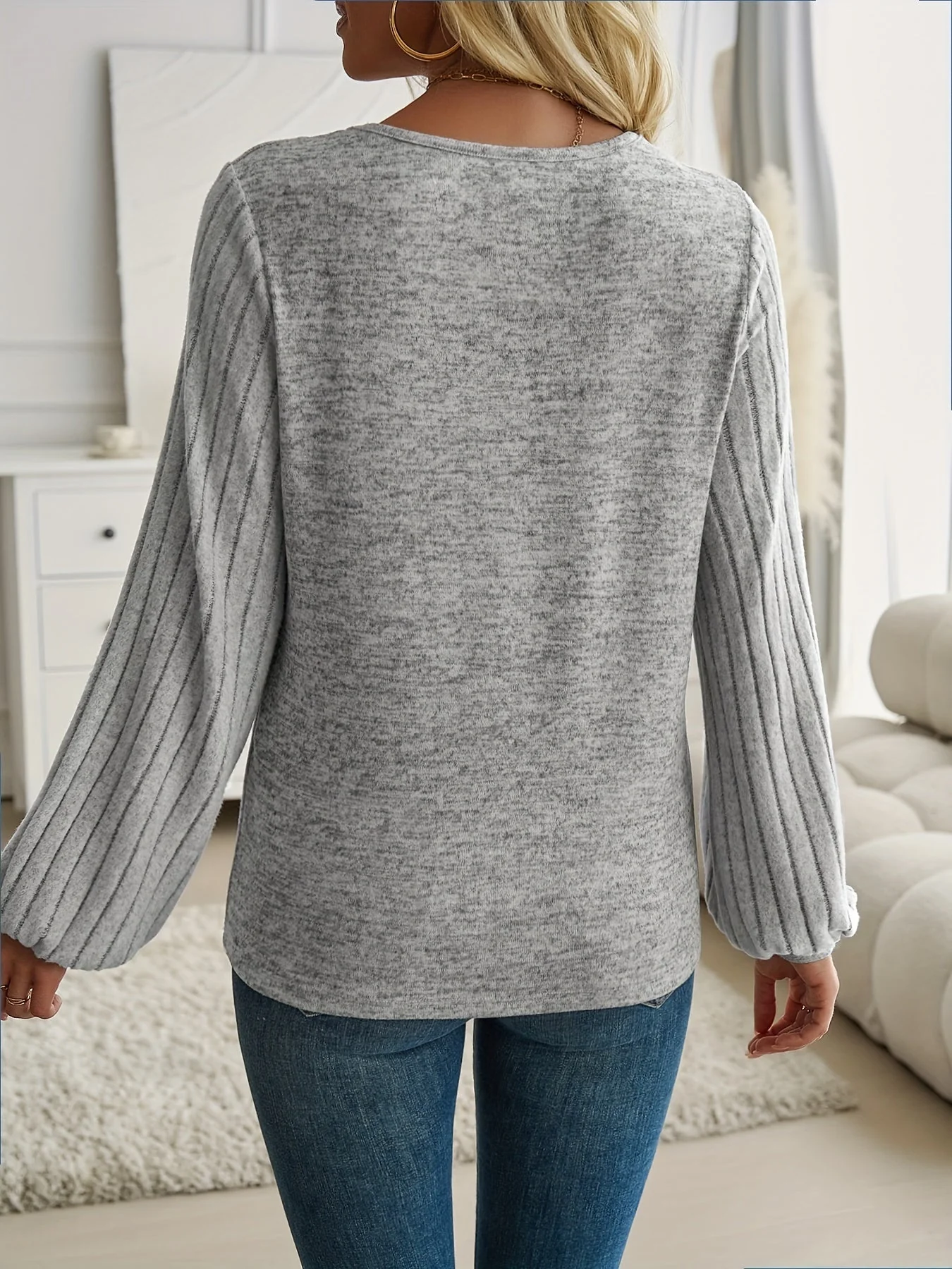 Zoey™ | Elegant Lantern Sleeve Sweater - Image 4